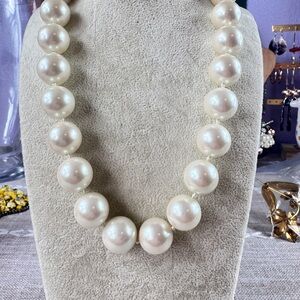 Carolee Lustrous White Glass Pearl Necklace